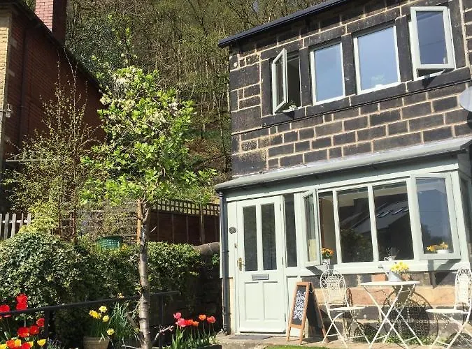 Calderside Cottage